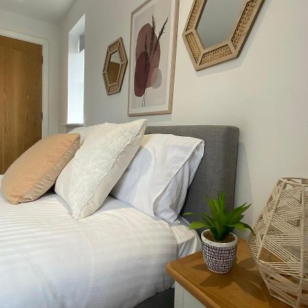 Modern 2 Bed Apartment/Free Parking/Near City/Self-Check In Handsworth 外观 照片