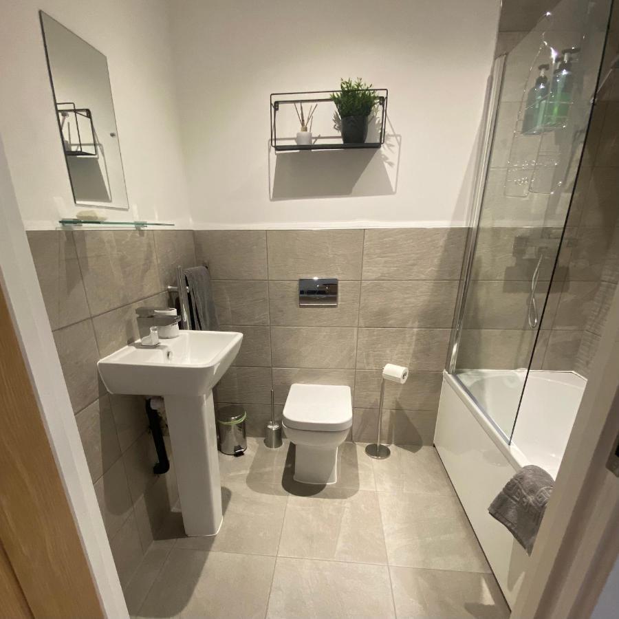 Modern 2 Bed Apartment/Free Parking/Near City/Self-Check In Handsworth 外观 照片